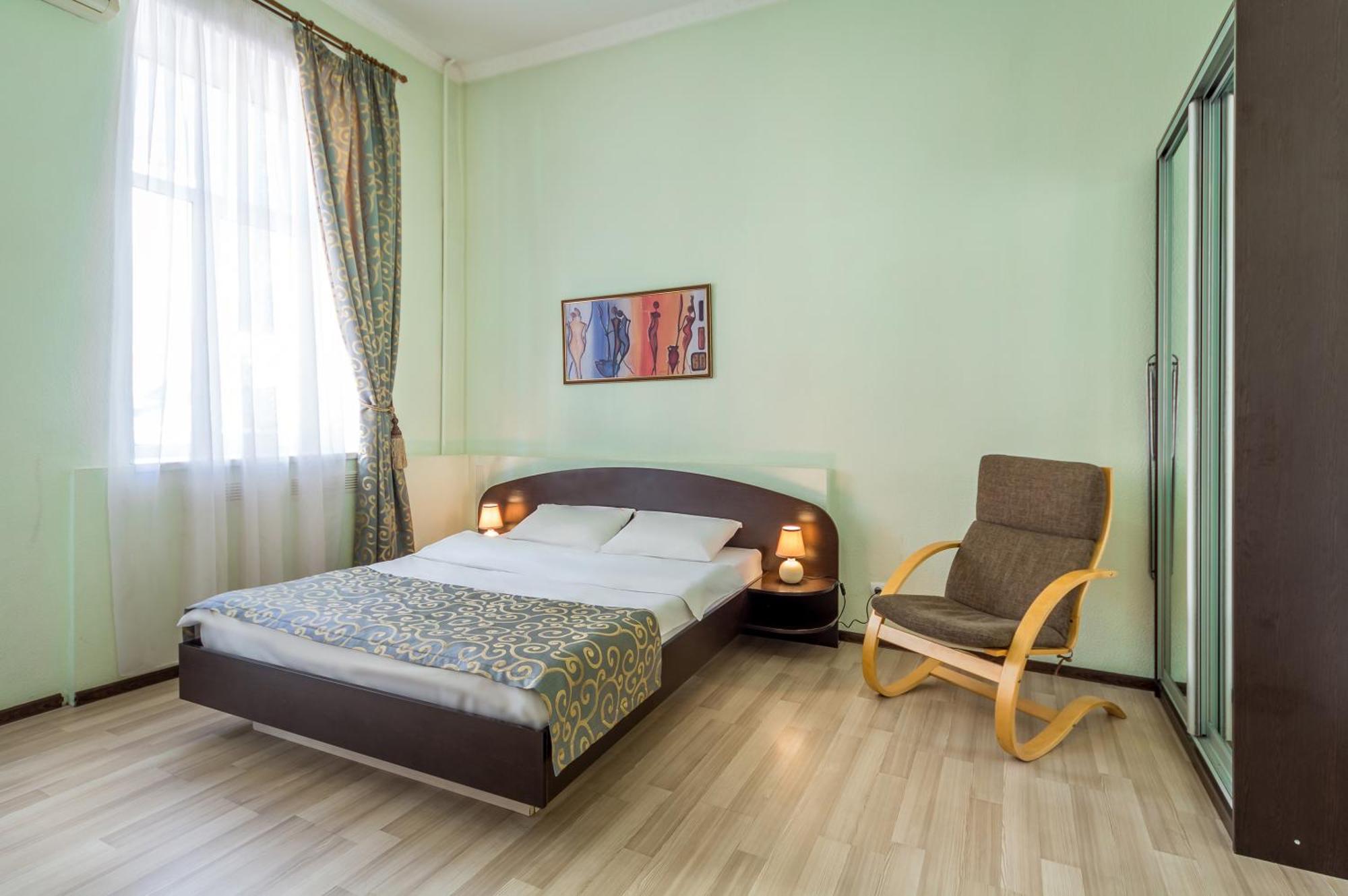 Central Apartments Kiev Bagian luar foto