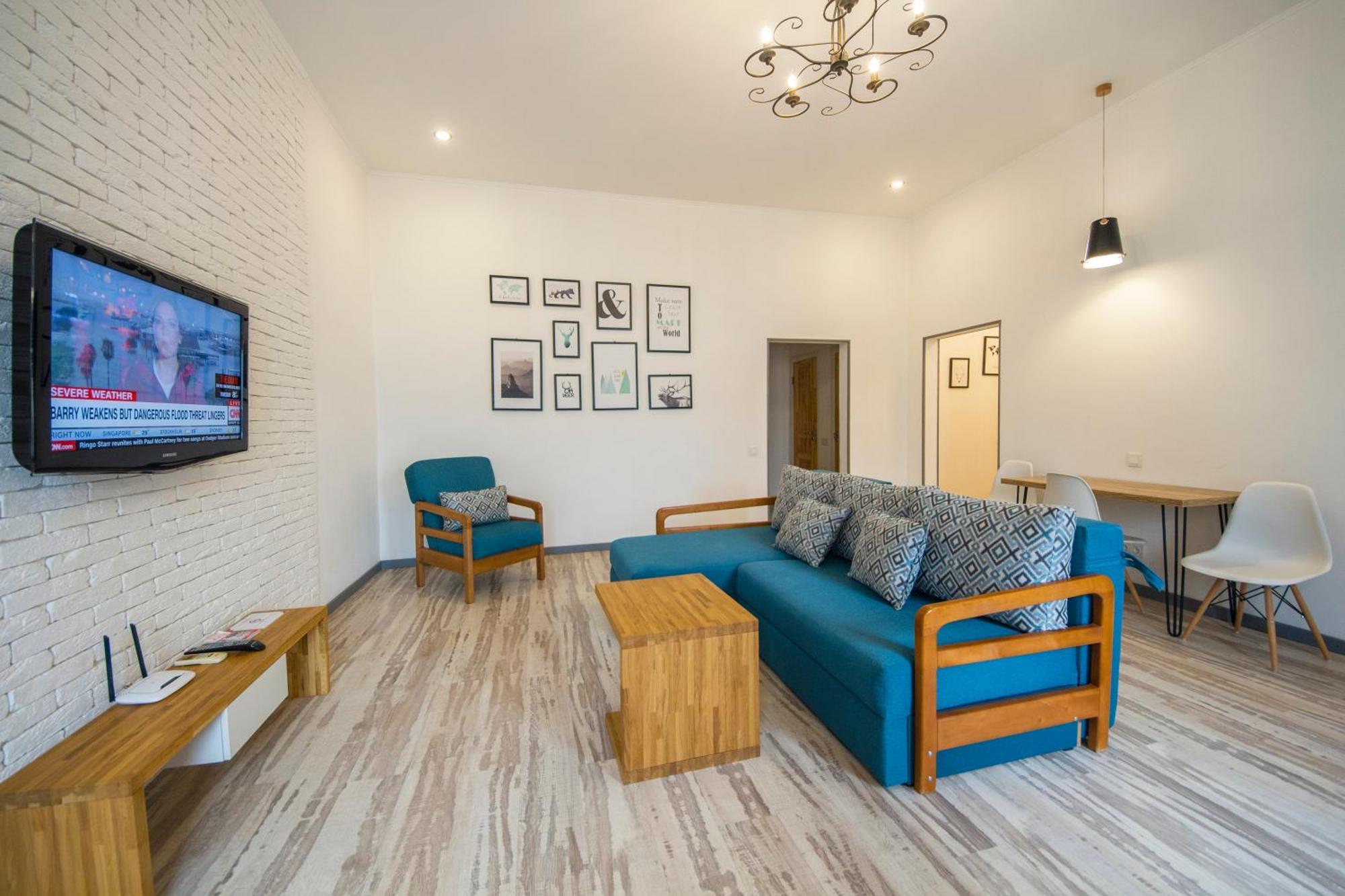 Central Apartments Kiev Bagian luar foto