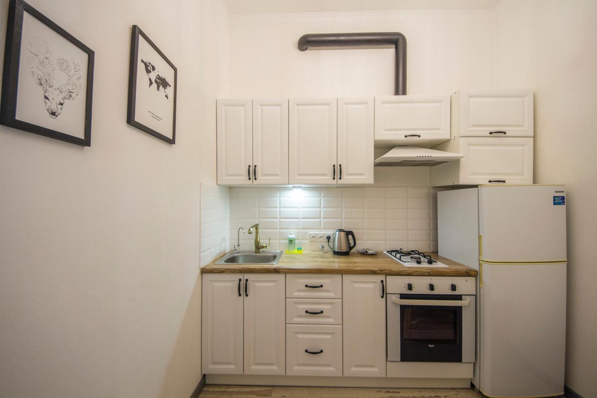 Central Apartments Kiev Bagian luar foto