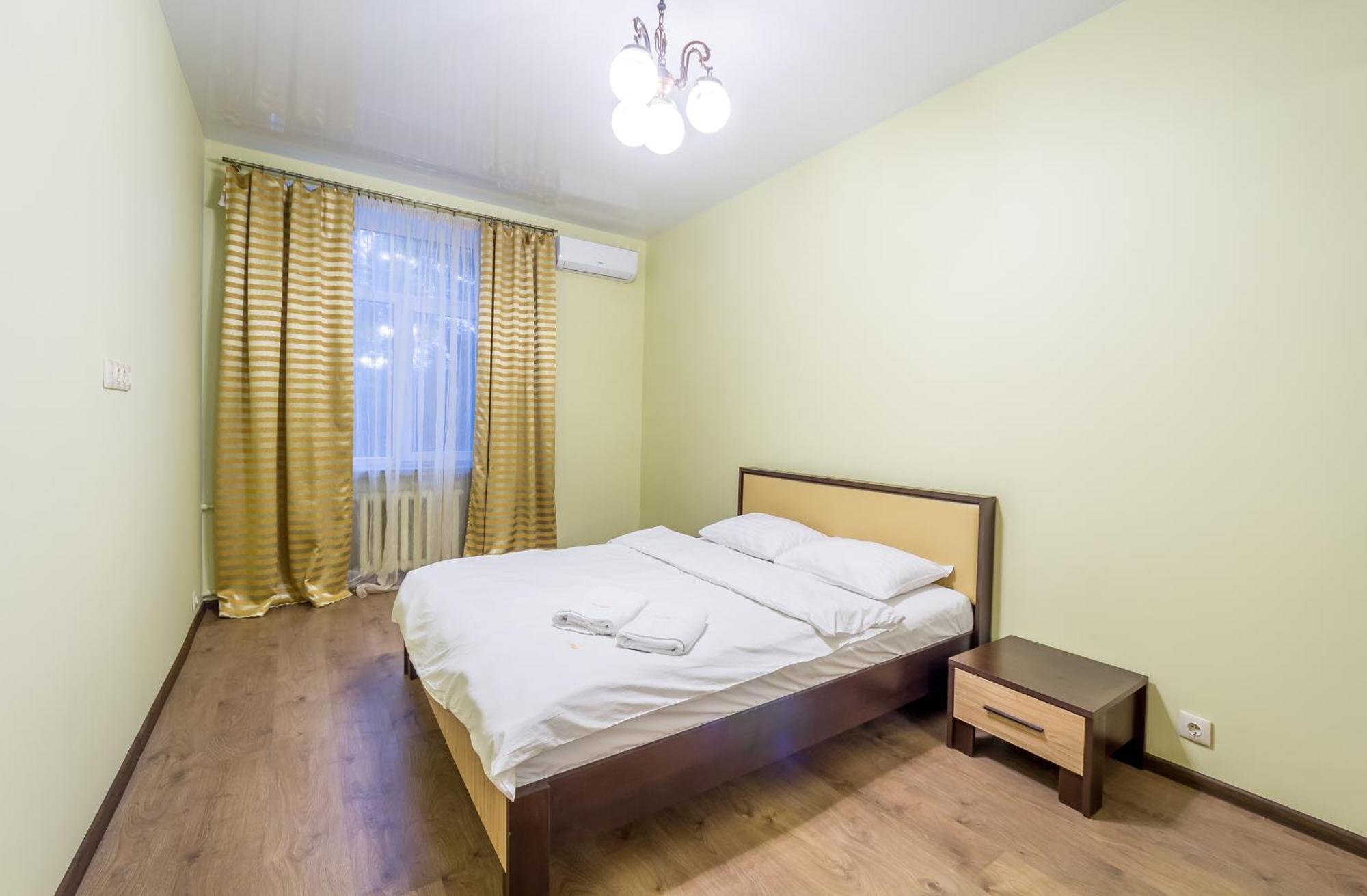 Central Apartments Kiev Bagian luar foto