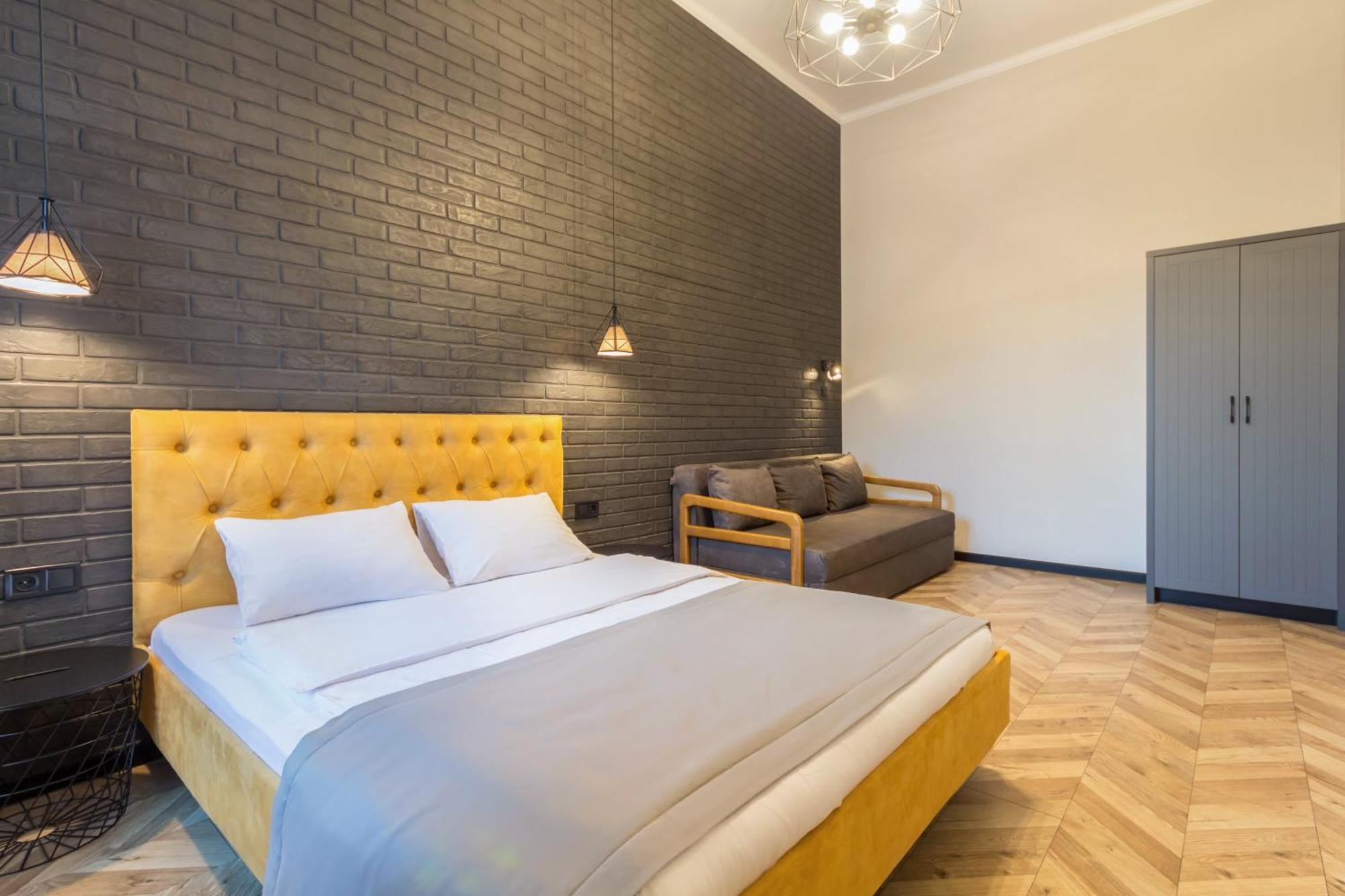 Central Apartments Kiev Bagian luar foto