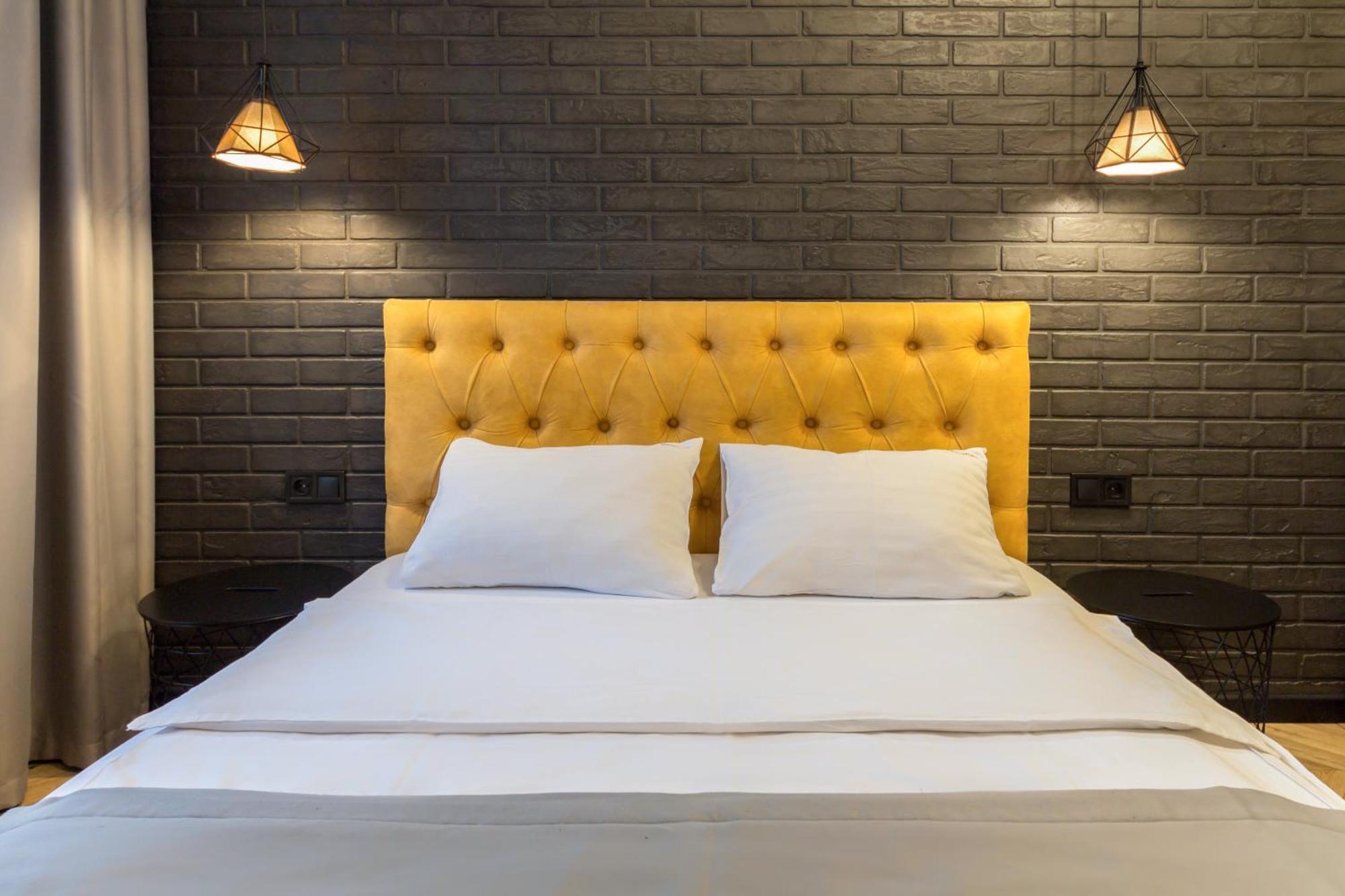 Central Apartments Kiev Bagian luar foto